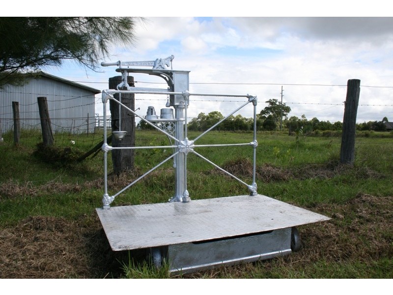 . CLEARING SALE, Millers Forest NSW 2324