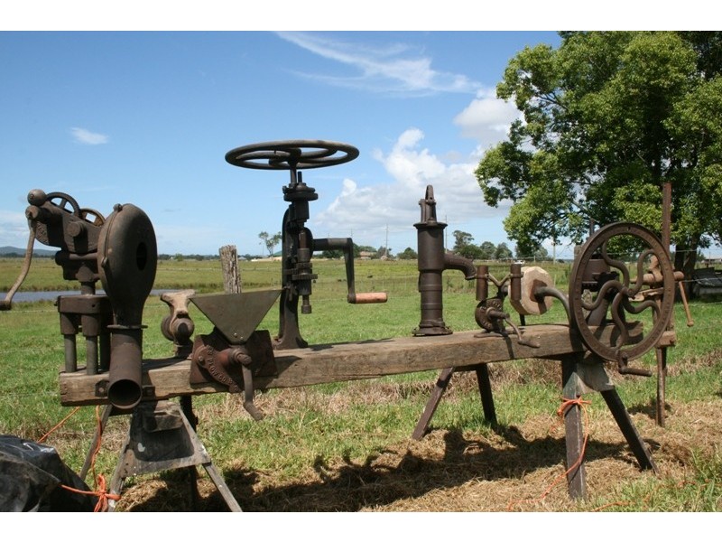 . CLEARING SALE, Millers Forest NSW 2324