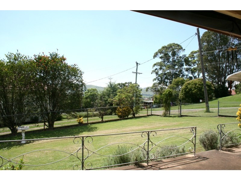 25 Scott Avenue, Dungog NSW 2420