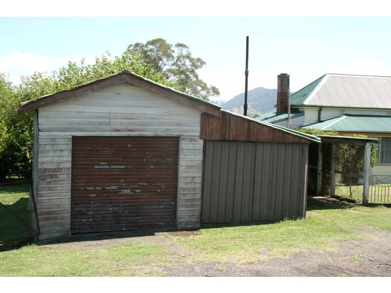 25 Scott Avenue, Dungog NSW 2420