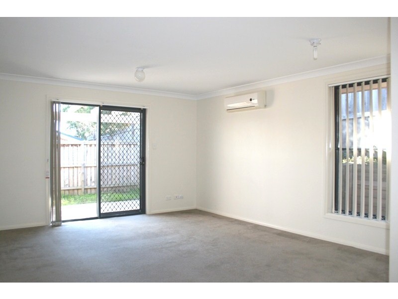 4/21 Hillview Avenue, Dungog NSW 2420