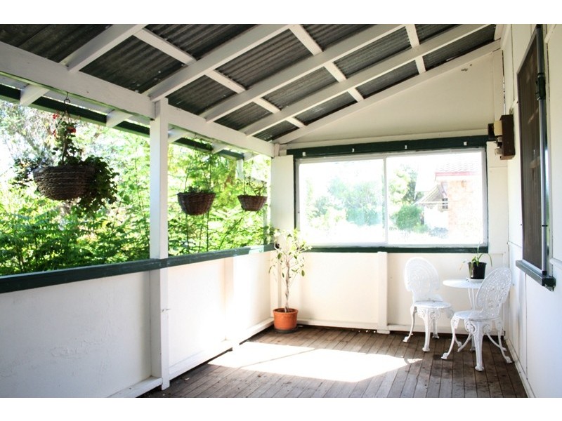 6 Scott Avenue, Dungog NSW 2420