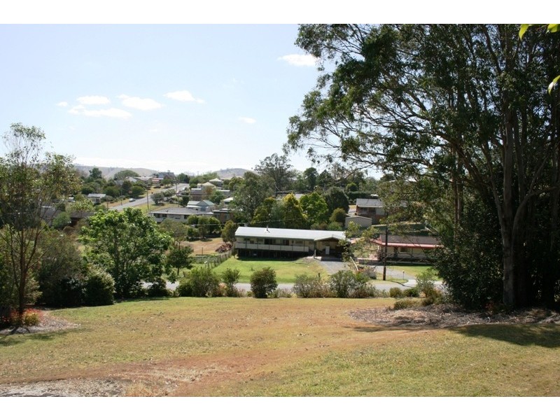 18 Hancock Avenue, Dungog NSW 2420