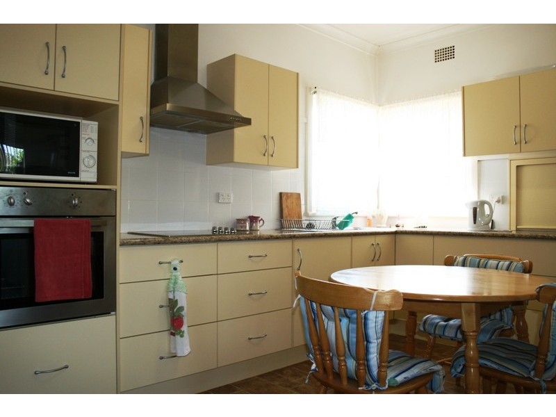 42 Chapman Street, Dungog NSW 2420