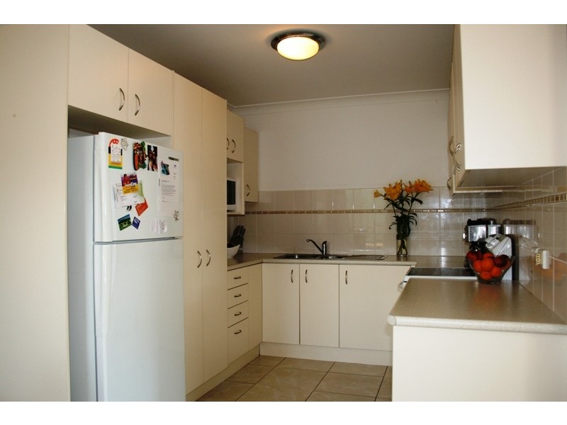2/24 Hillview Avenue, Dungog NSW 2420