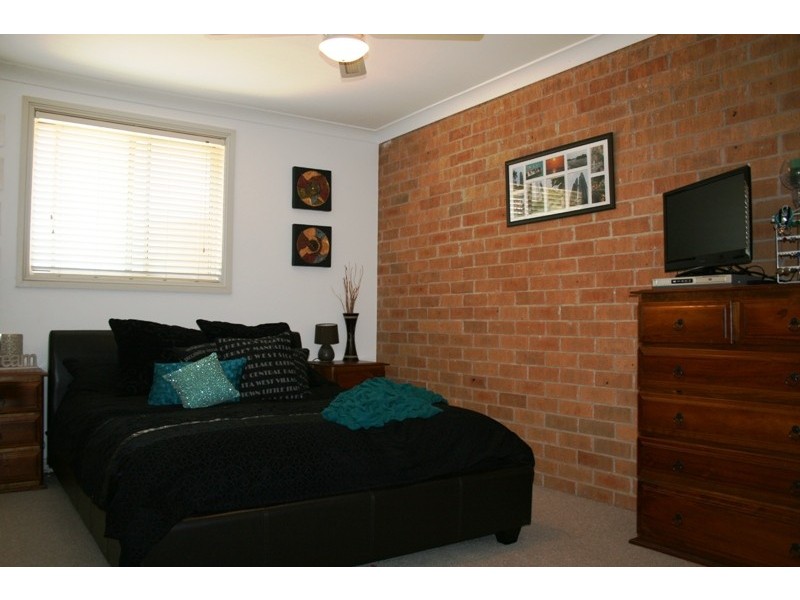 2/24 Hillview Avenue, Dungog NSW 2420