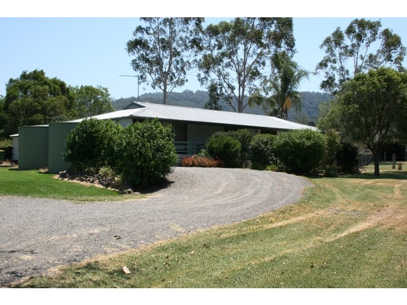 126 Hilldale Road, Paterson NSW 2421