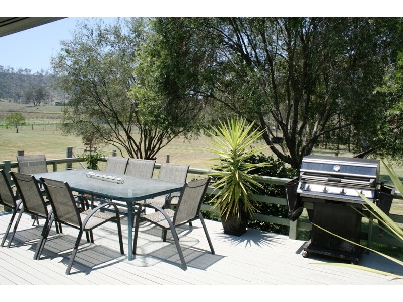 126 Hilldale Road, Paterson NSW 2421