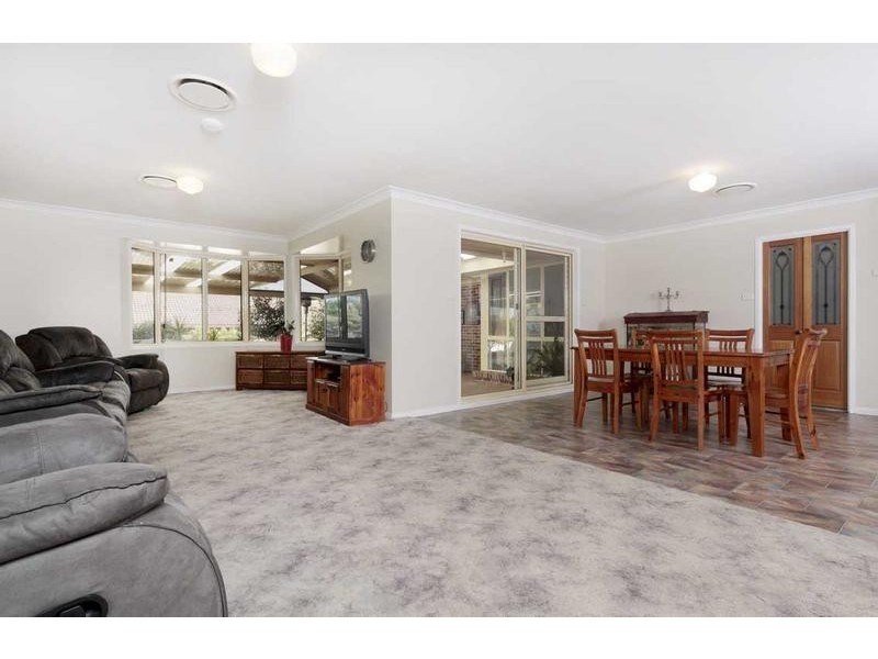 11 Melbee Circuit, Dungog NSW 2420