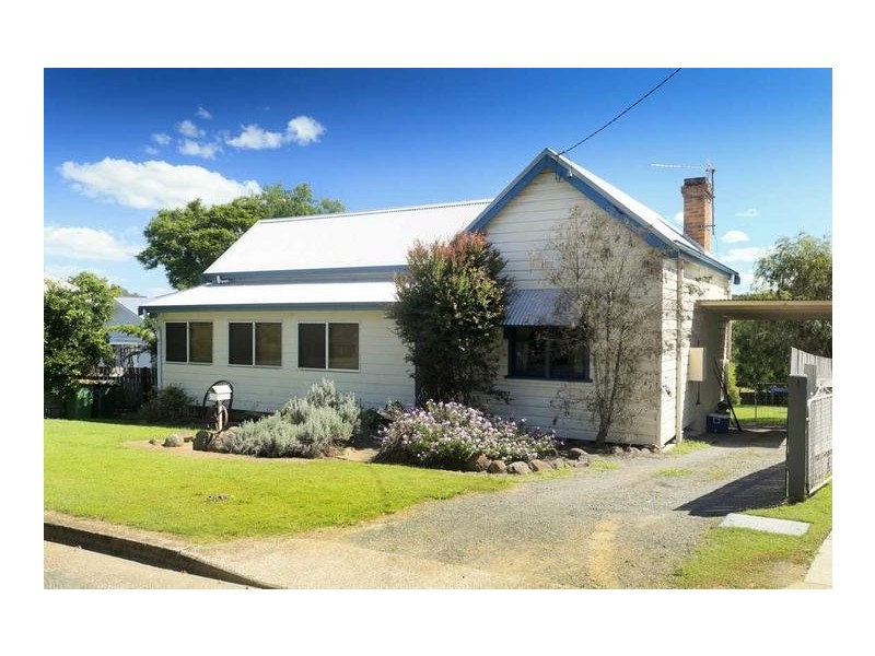 32 Fosterton Road, Dungog NSW 2420