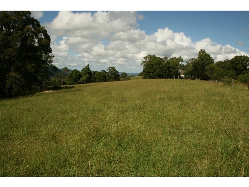 25 Brewers Lane, Dungog NSW 2420