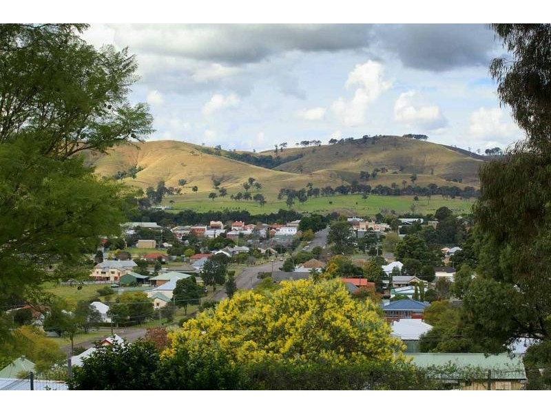 35 Hospital Road, Dungog NSW 2420