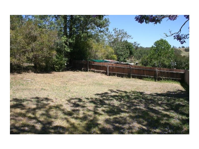 42 Lord Street, Dungog NSW 2420