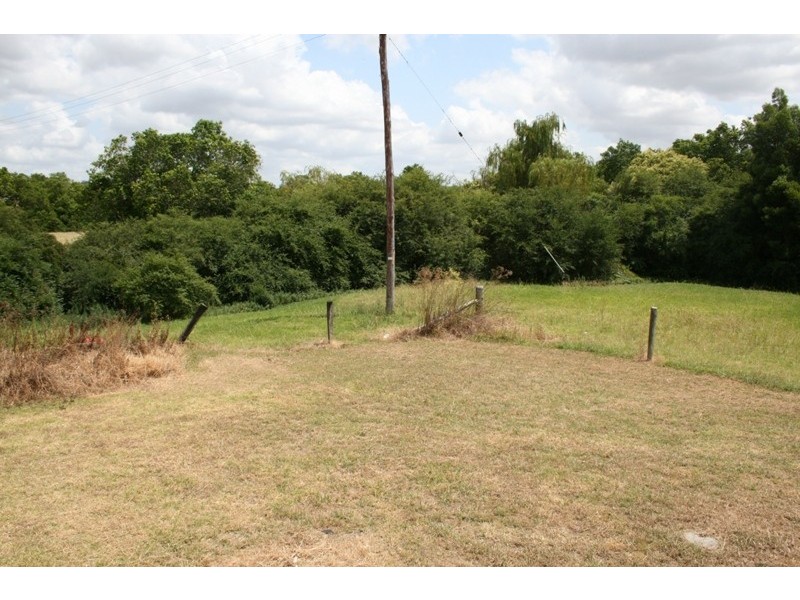 300 Dowling Street, Dungog NSW 2420