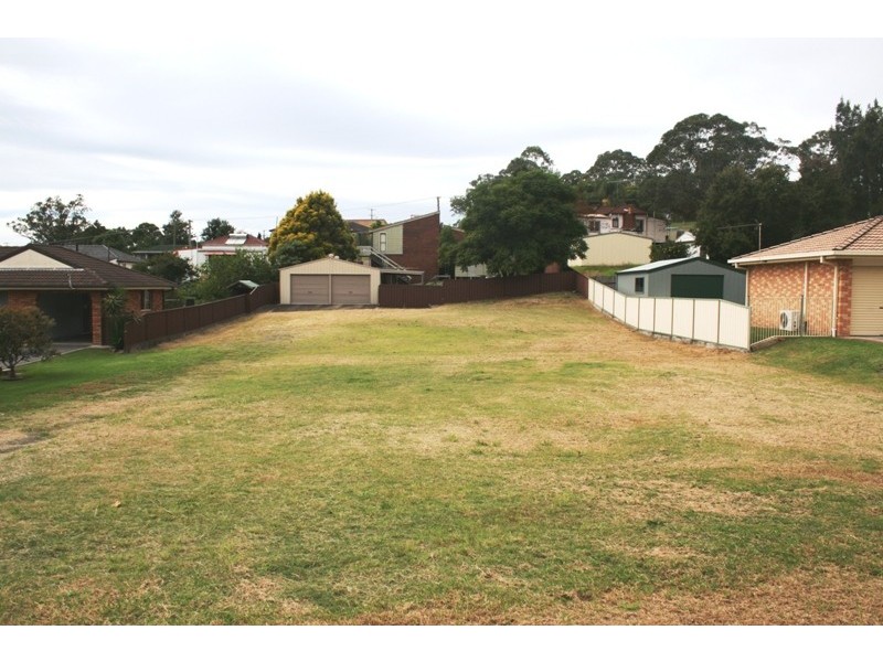 11 Hancock Avenue, Dungog NSW 2420