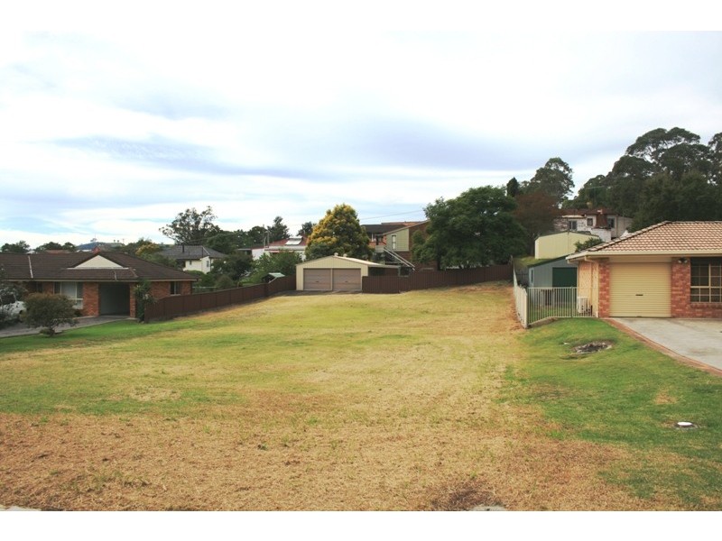 11 Hancock Avenue, Dungog NSW 2420