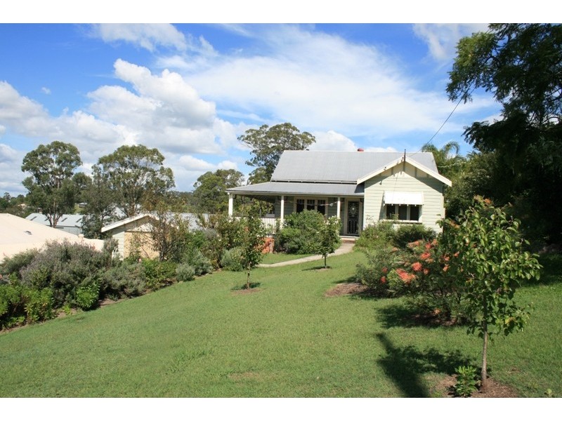 82 Chapman Street, Dungog NSW 2420