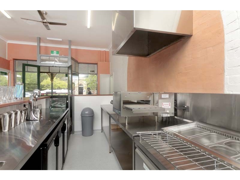 Dungog Pizza, 260 Dowling Street, Dungog NSW 2420