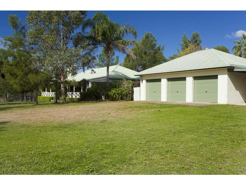 7 Storks Road, Seaham NSW 2324