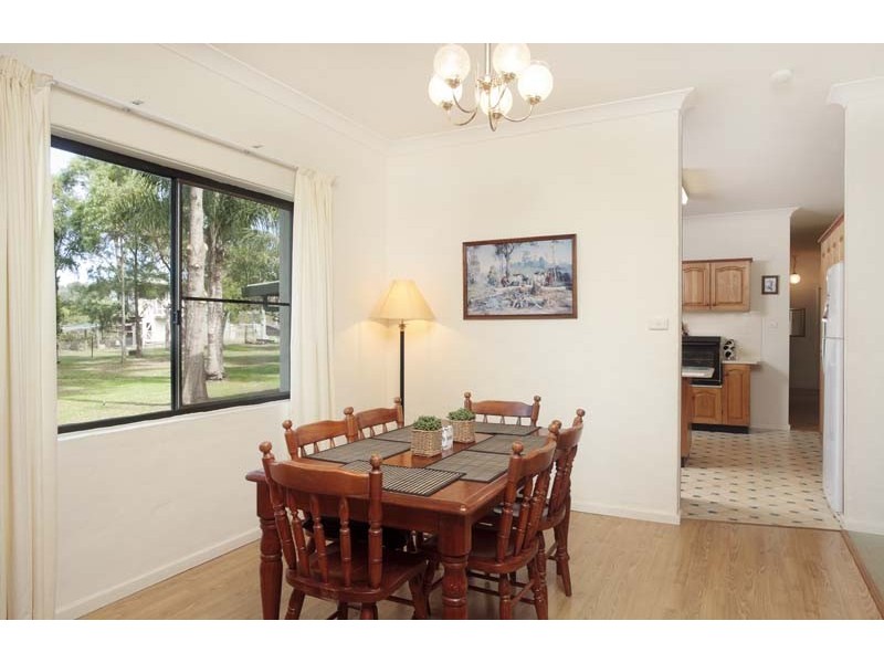 7 Storks Road, Seaham NSW 2324