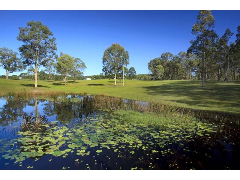 7 Storks Road, Seaham NSW 2324