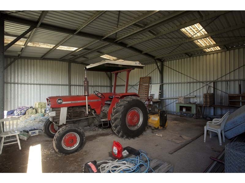 7 Storks Road, Seaham NSW 2324