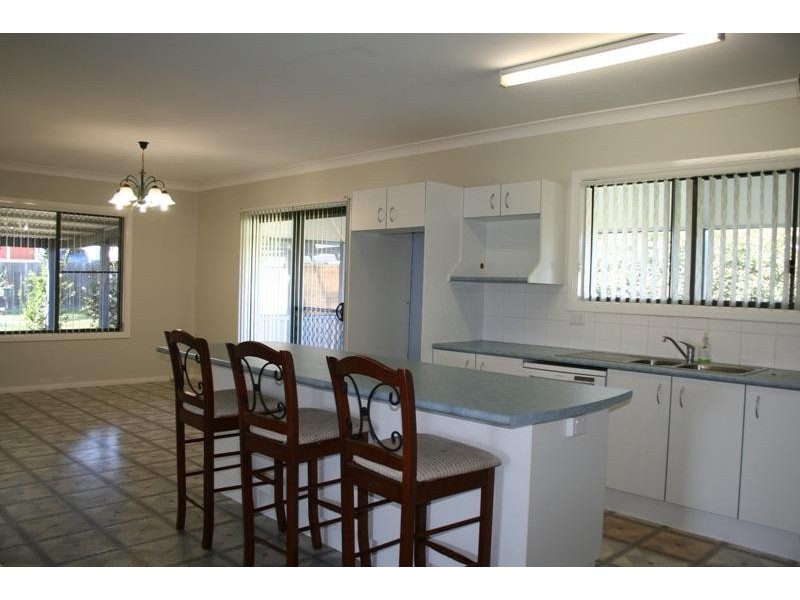 8 Nicholls Street, Stroud NSW 2425