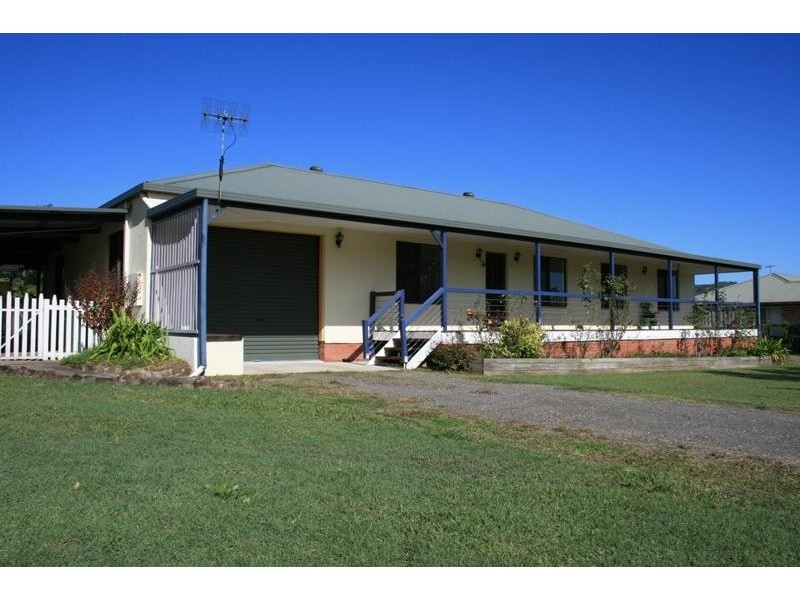 8 Nicholls Street, Stroud NSW 2425