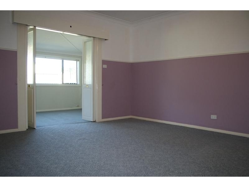 8 Nicholls Street, Stroud NSW 2425