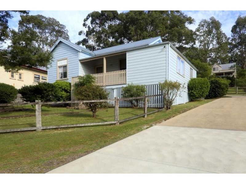 14 Hancock Avenue, Dungog NSW 2420