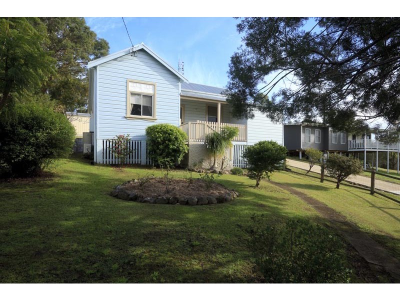 14 Hancock Avenue, Dungog NSW 2420