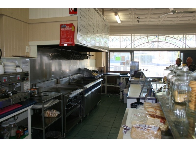 Country Grub Takeaway 172 Dowling Street, Dungog NSW 2420