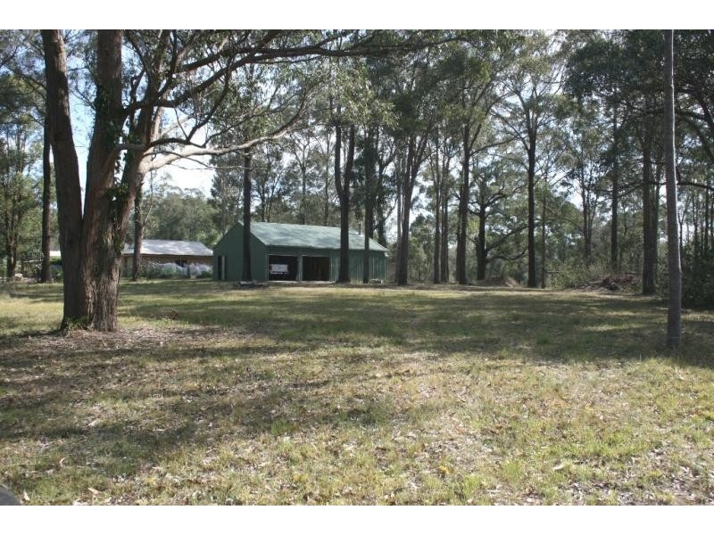 6 Gwandalan Close, Seaham NSW 2324