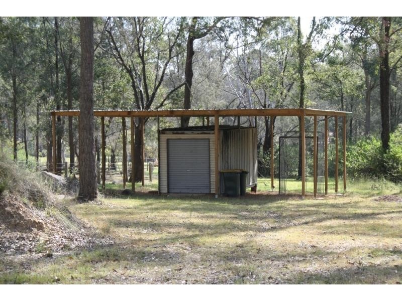 6 Gwandalan Close, Seaham NSW 2324