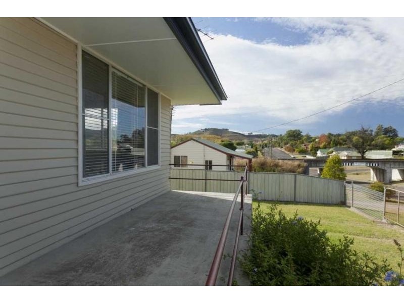21 Myles Street, Dungog NSW 2420