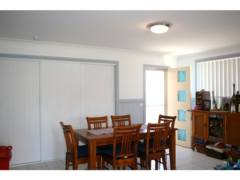 1/24 Hillview Avenue, Dungog NSW 2420