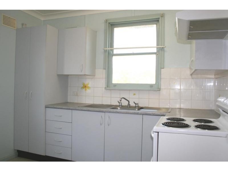 24 Jones Street, Dungog NSW 2420