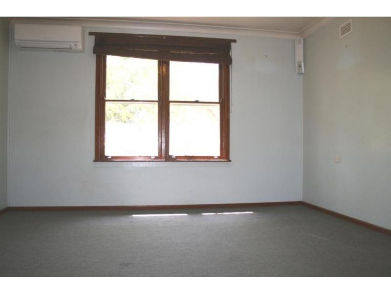 24 Jones Street, Dungog NSW 2420