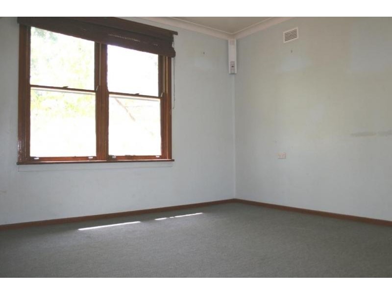 24 Jones Street, Dungog NSW 2420