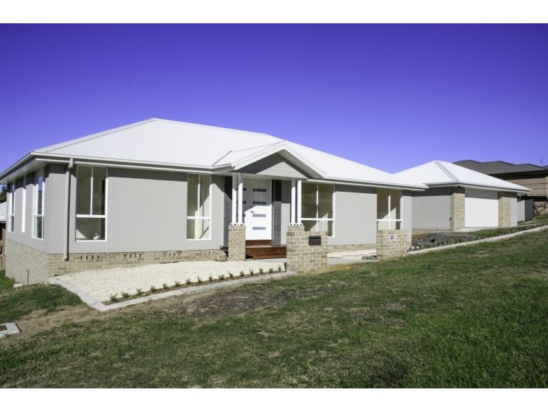 21 Rens Street, Dungog NSW 2420