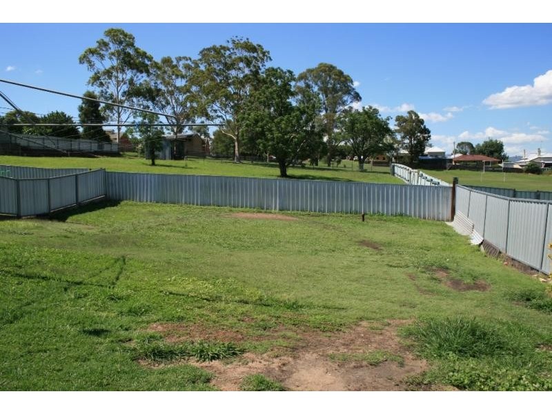 27 Myles Street, Dungog NSW 2420