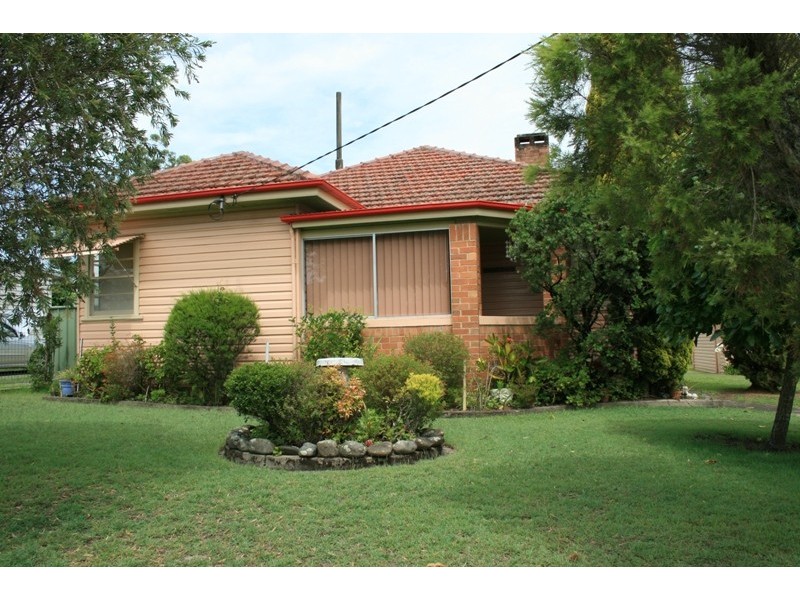 42 Dowling Street, Dungog NSW 2420