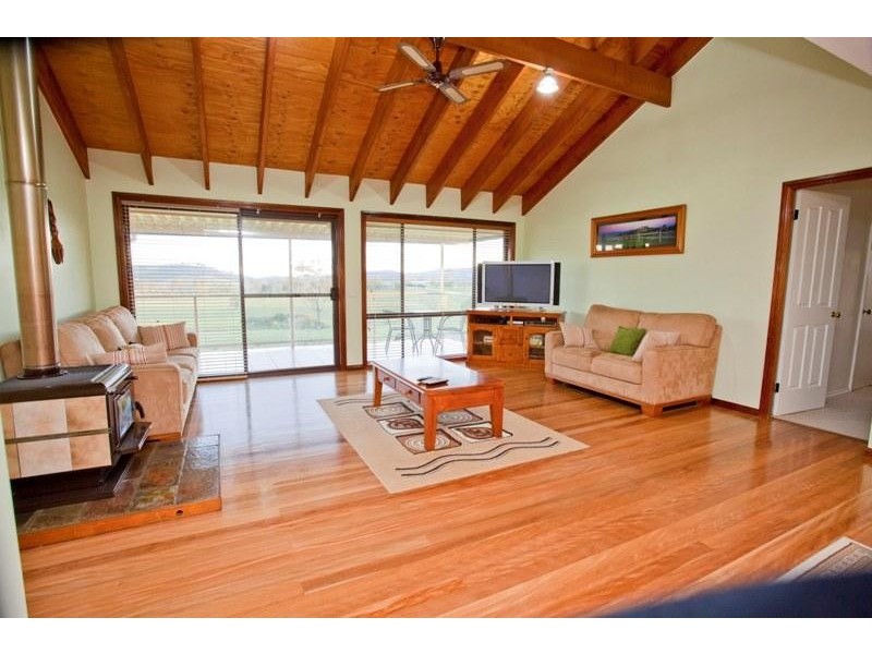 39 Wade Street, Dungog NSW 2420