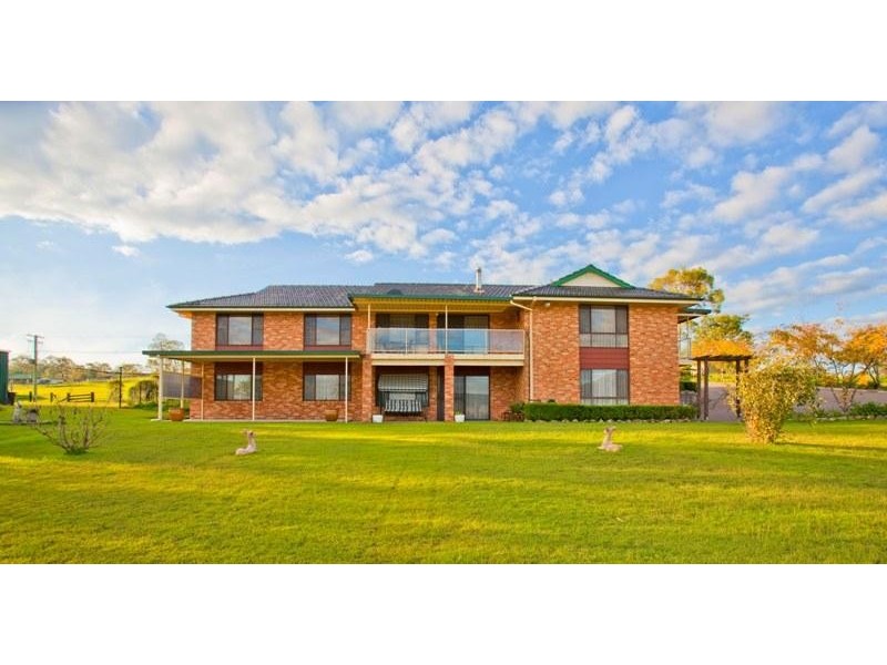 39 Wade Street, Dungog NSW 2420