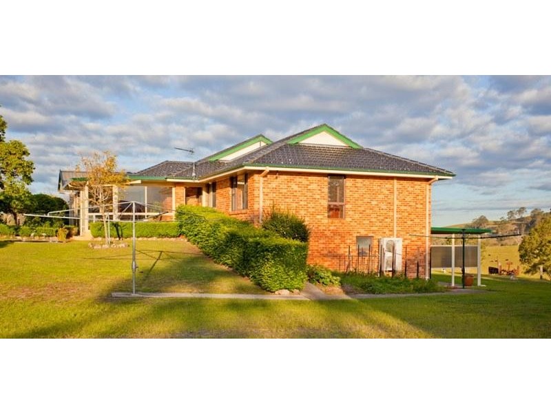 39 Wade Street, Dungog NSW 2420