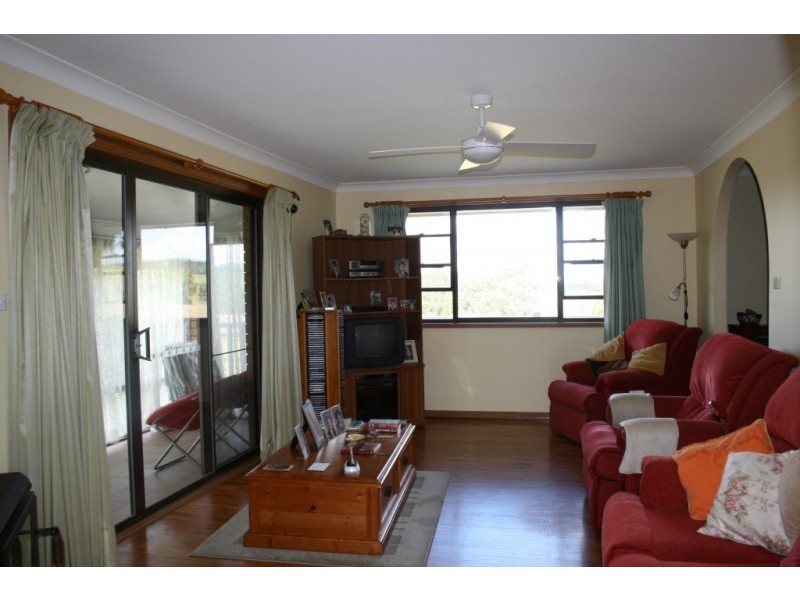 2 Baird Street, Dungog NSW 2420