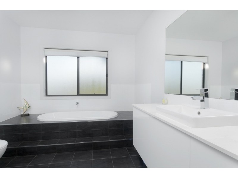 48 MacKellar Drive, Vacy NSW 2421