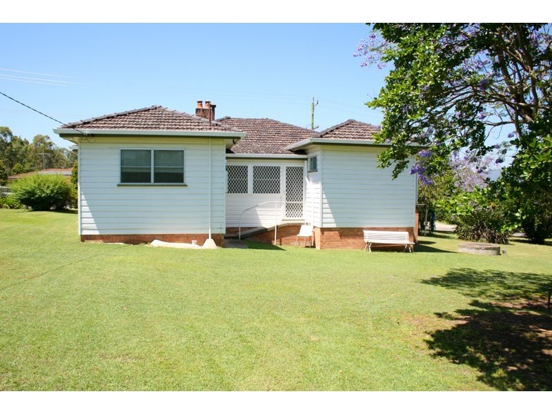 2 Church Street, Gresford NSW 2311