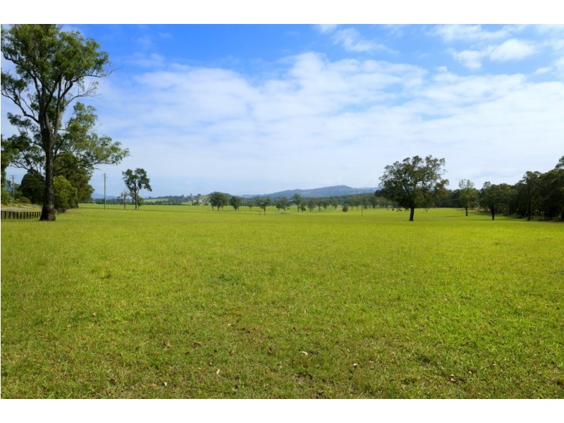 558 Gresford Road, Paterson NSW 2421