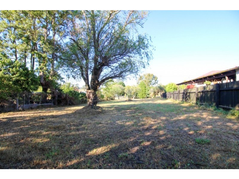 3 Gladstone Street, Dungog NSW 2420